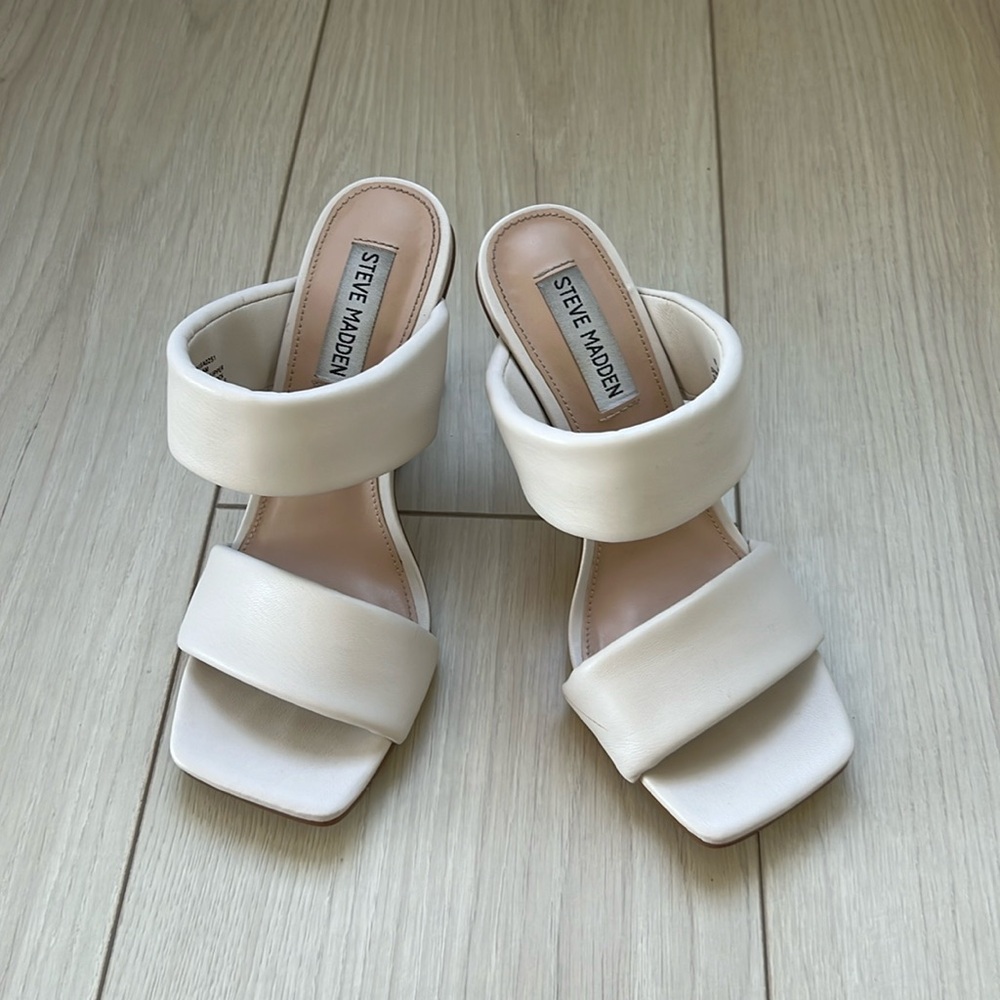 Steve Madden Acrylic heel wedges